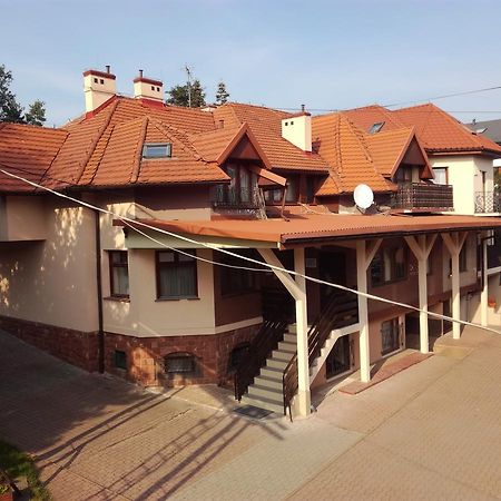 Park Hotel Myślenice Esterno foto